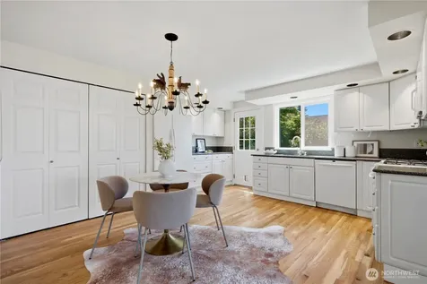 6225 106th Avenue NE Kirkland WA 98033