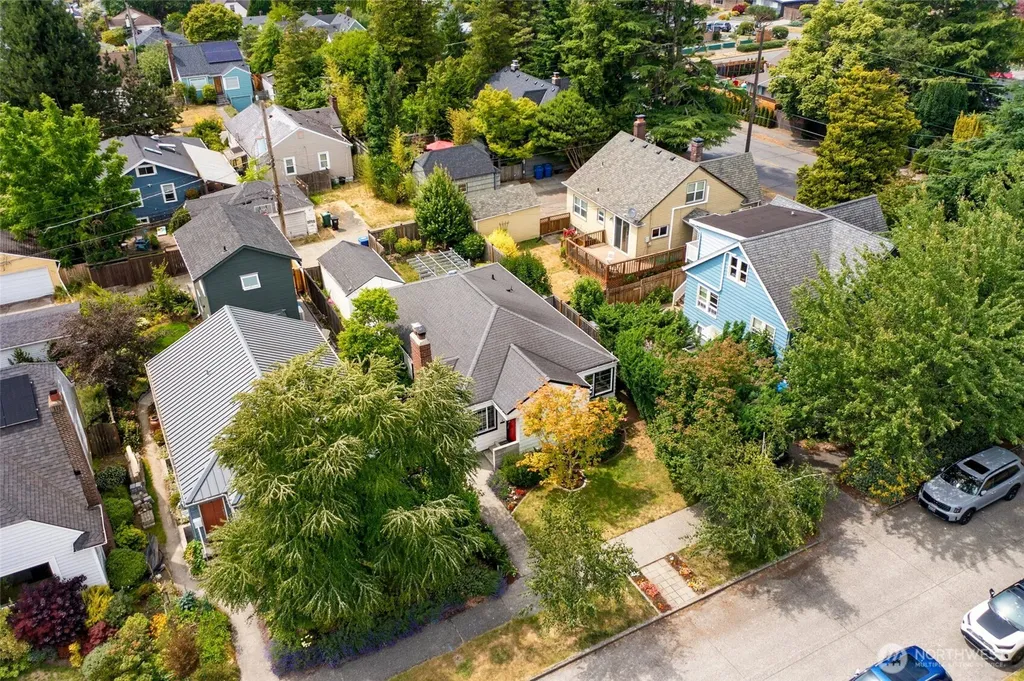 8353 20th Avenue NW Seattle WA 98117