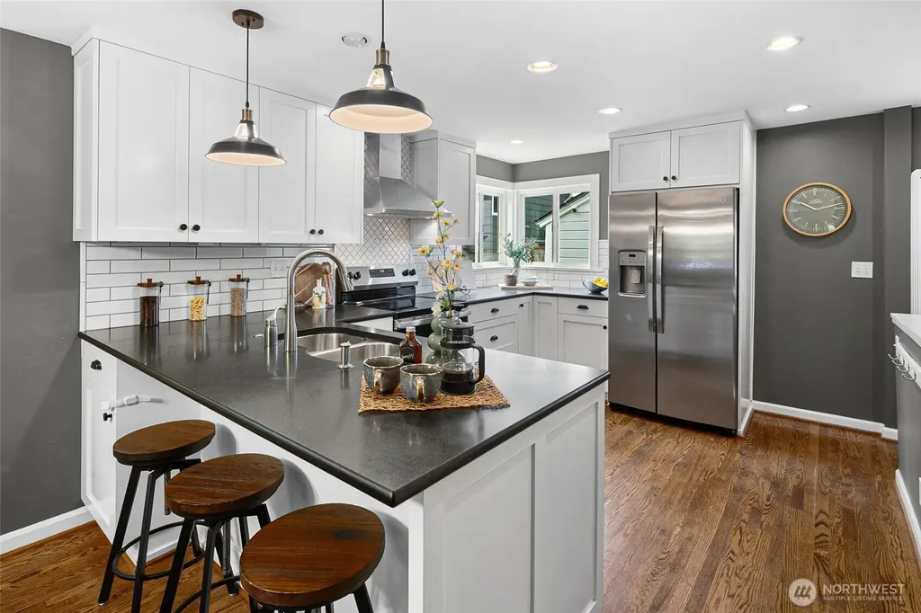 8353 20th Avenue NW Seattle WA 98117