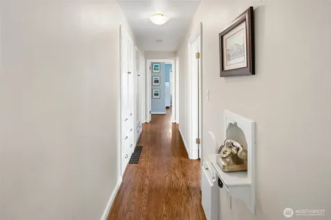 8353 20th Avenue NW Seattle WA 98117