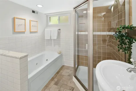 8353 20th Avenue NW Seattle WA 98117