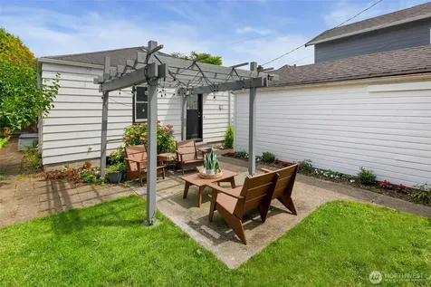 8353 20th Avenue NW Seattle WA 98117