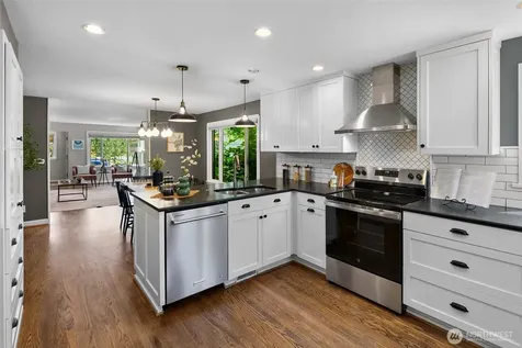 8353 20th Avenue NW Seattle WA 98117
