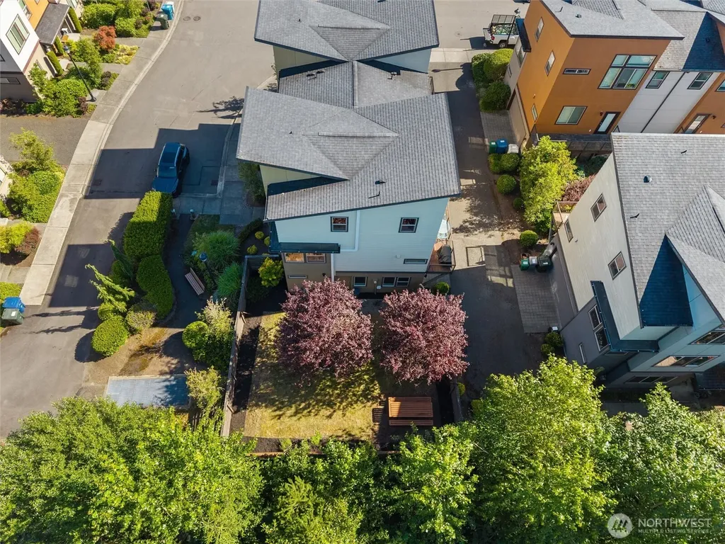 347 Chelan Avenue NE Renton WA 98059