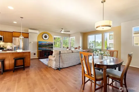 347 Chelan Avenue NE Renton WA 98059