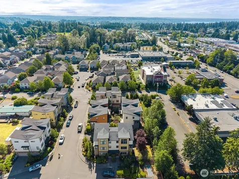 347 Chelan Avenue NE Renton WA 98059