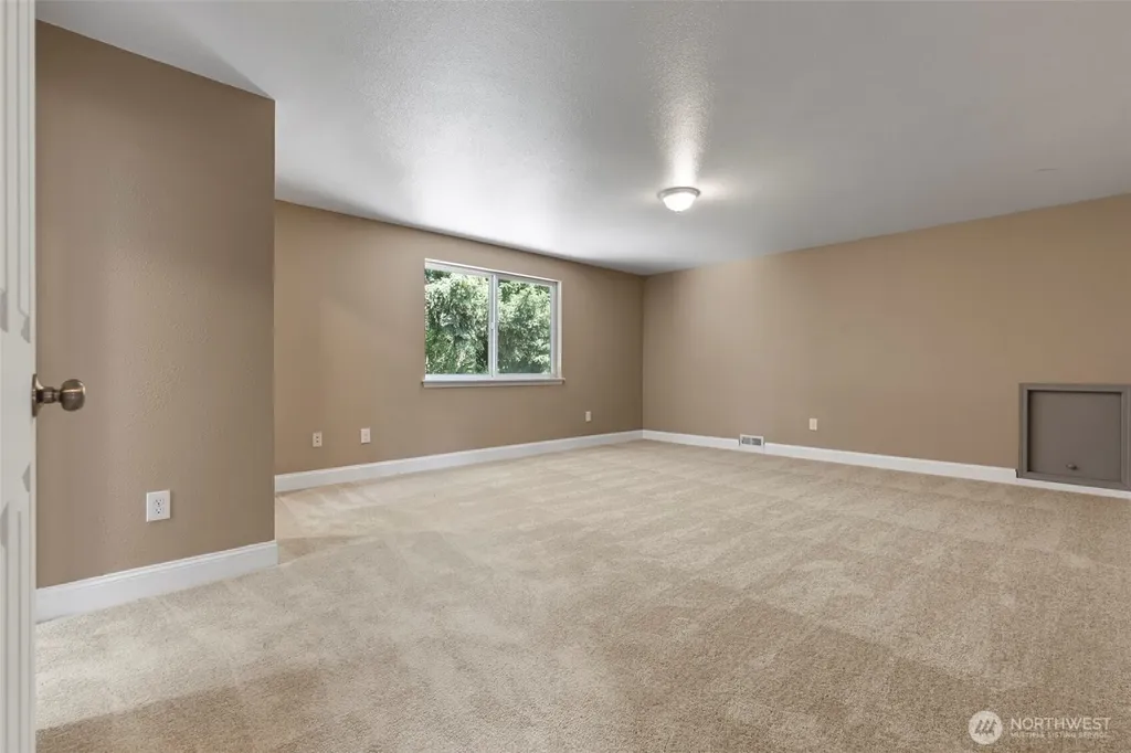 9917 140th Street Ct E Puyallup WA 98373