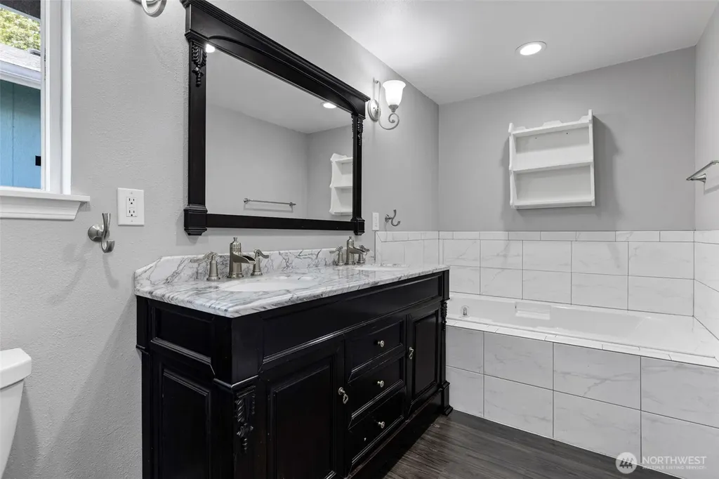 9917 140th Street Ct E Puyallup WA 98373