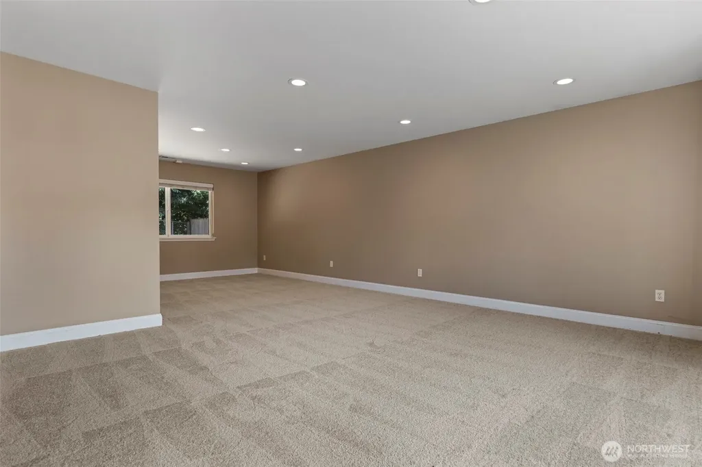 9917 140th Street Ct E Puyallup WA 98373