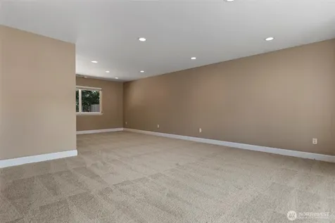 9917 140th Street Ct E Puyallup WA 98373