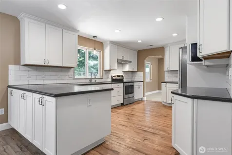 9917 140th Street Ct E Puyallup WA 98373