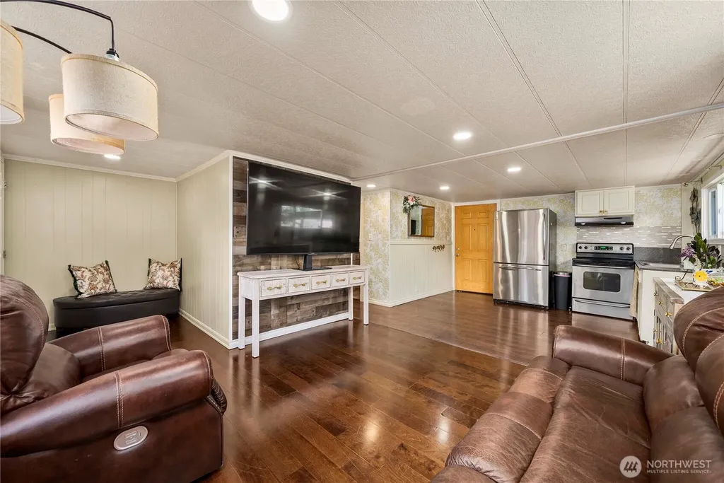 1921 208th Street E Spanaway WA 98387