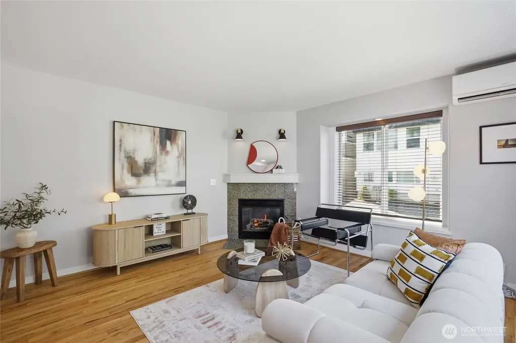 227 24th Avenue E Seattle WA 98112