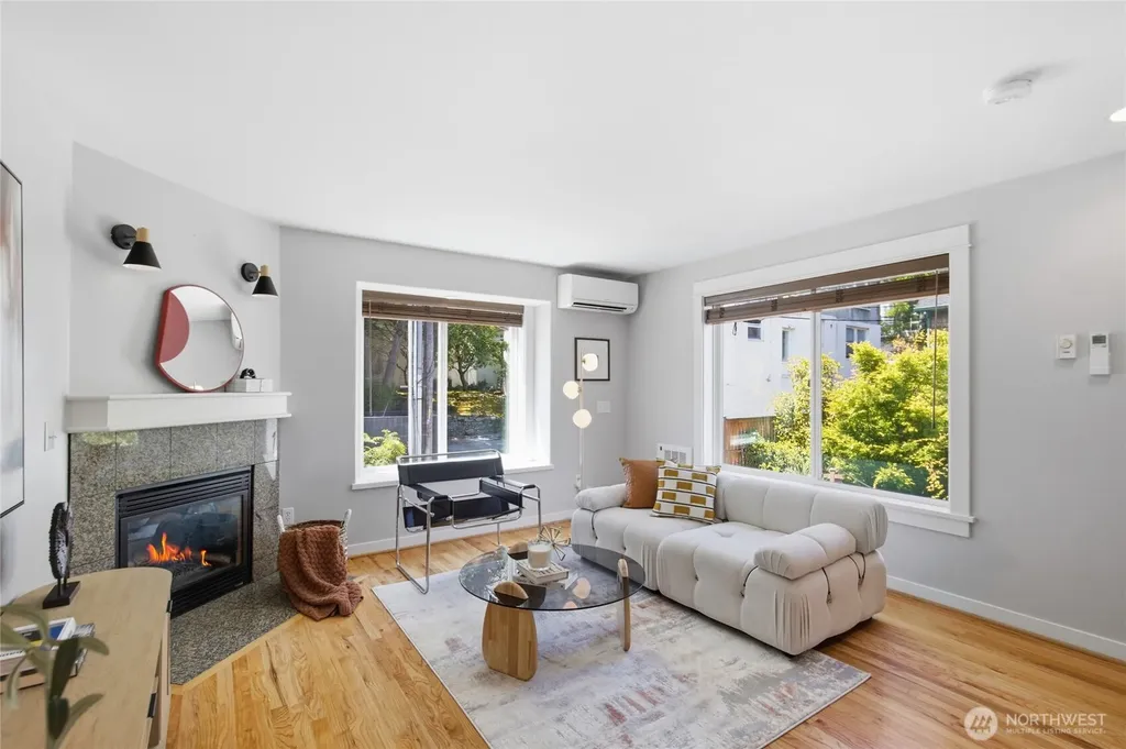 227 24th Avenue E Seattle WA 98112
