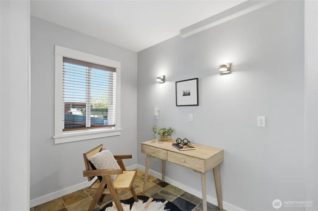 227 24th Avenue E Seattle WA 98112