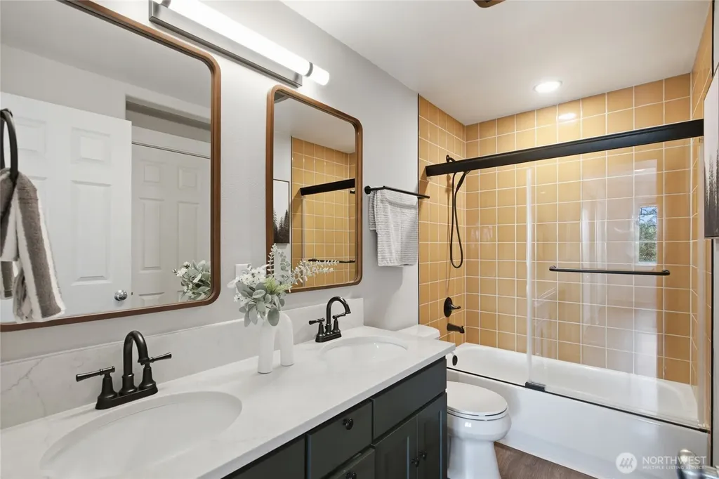 227 24th Avenue E Seattle WA 98112