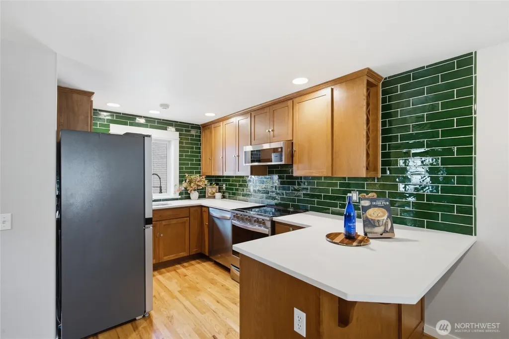 227 24th Avenue E Seattle WA 98112