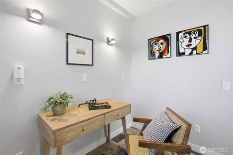 227 24th Avenue E Seattle WA 98112