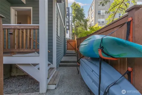 227 24th Avenue E Seattle WA 98112