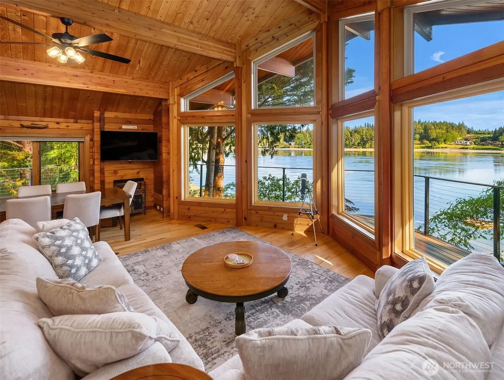 211 E Church Point Drive Shelton WA 98584