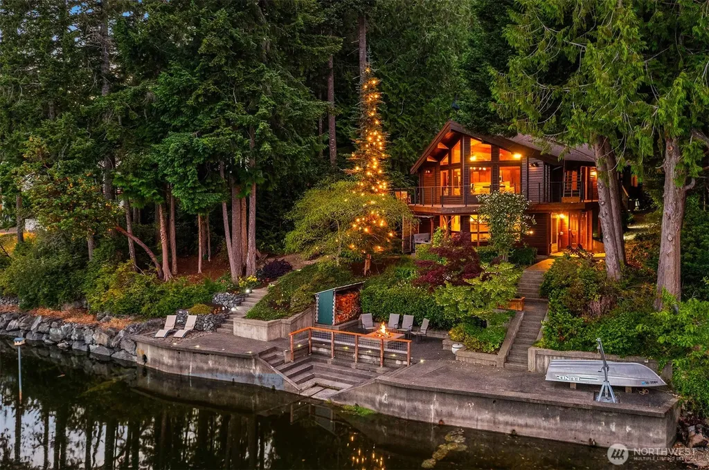 211 E Church Point Drive Shelton WA 98584