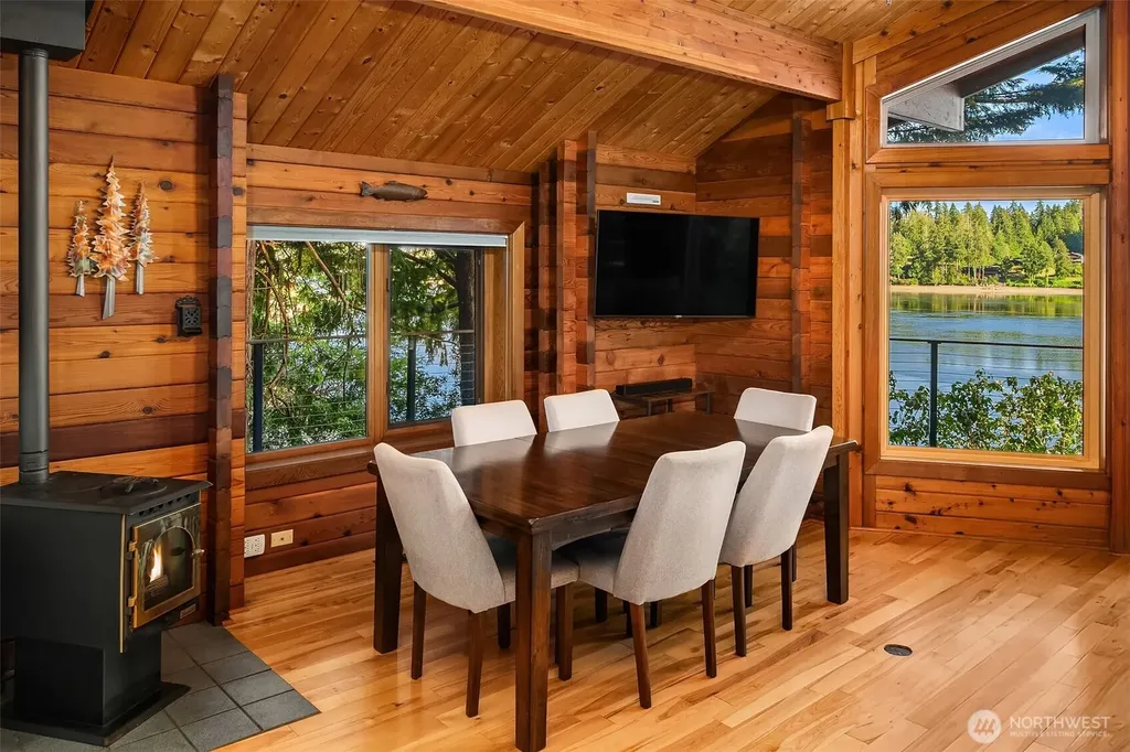 211 E Church Point Drive Shelton WA 98584