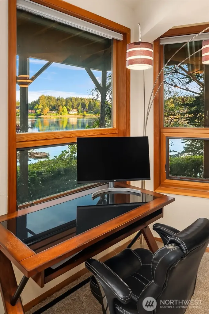 211 E Church Point Drive Shelton WA 98584