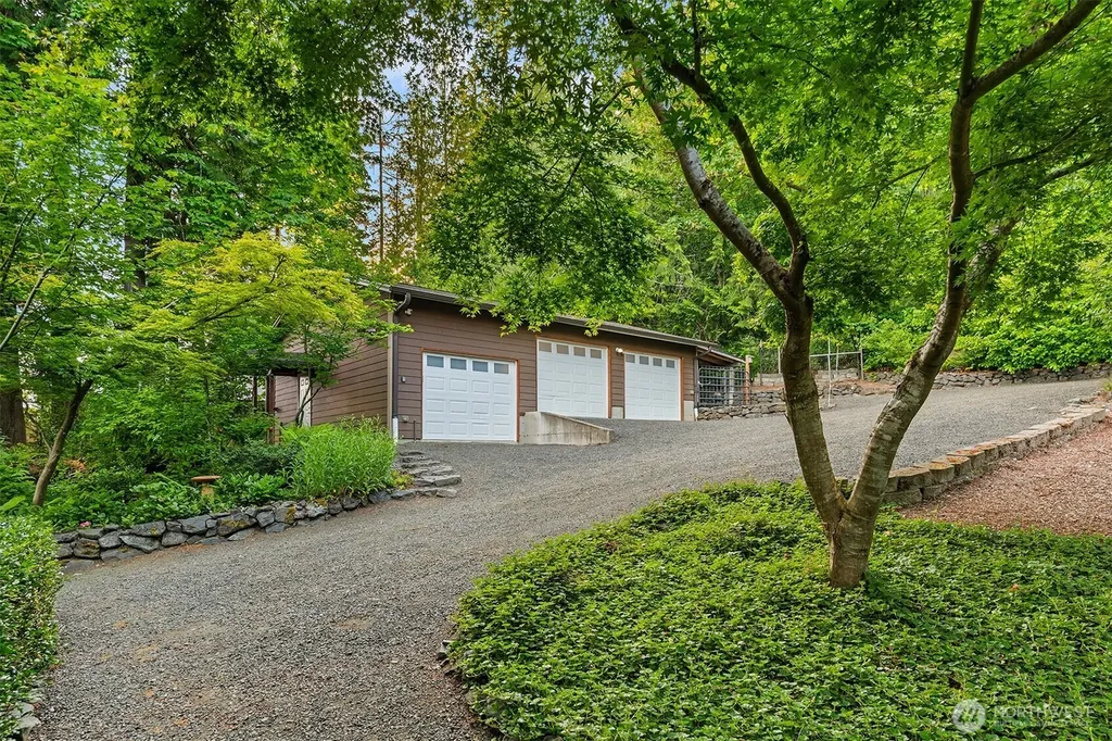 211 E Church Point Drive Shelton WA 98584