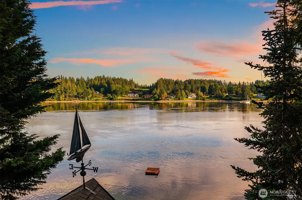 211 E Church Point Drive Shelton WA 98584