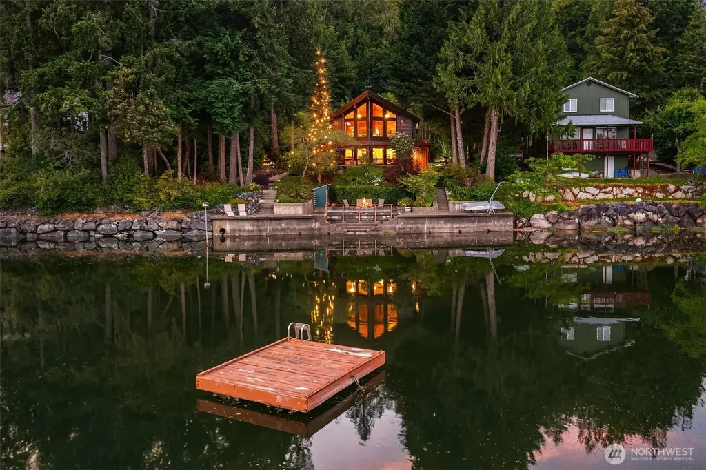 211 E Church Point Drive Shelton WA 98584