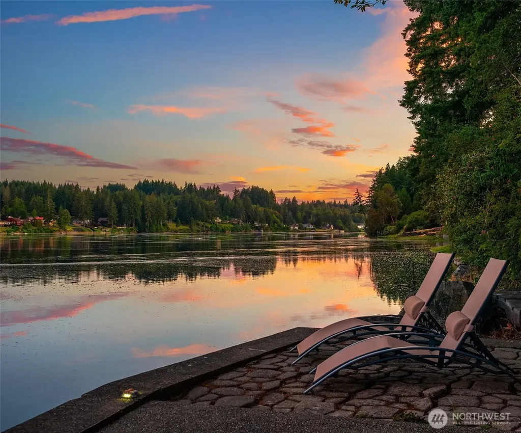 211 E Church Point Drive Shelton WA 98584