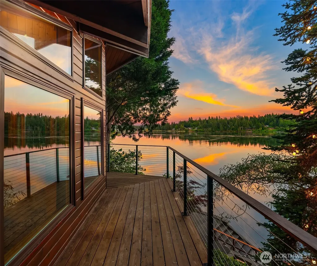 211 E Church Point Drive Shelton WA 98584