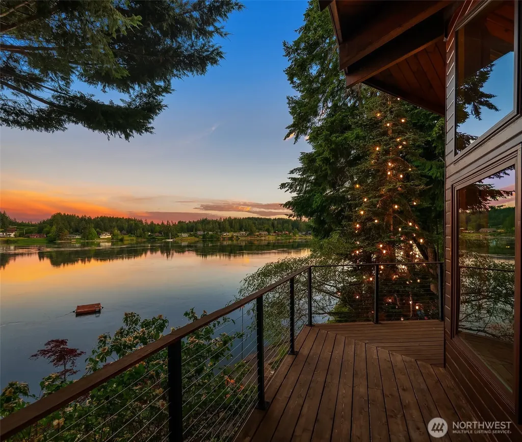 211 E Church Point Drive Shelton WA 98584