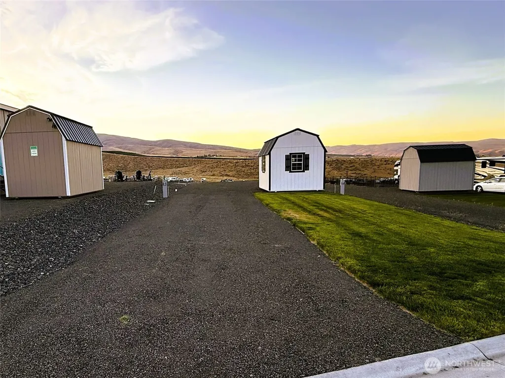 1769 Naches Wenas Road Selah WA 98942