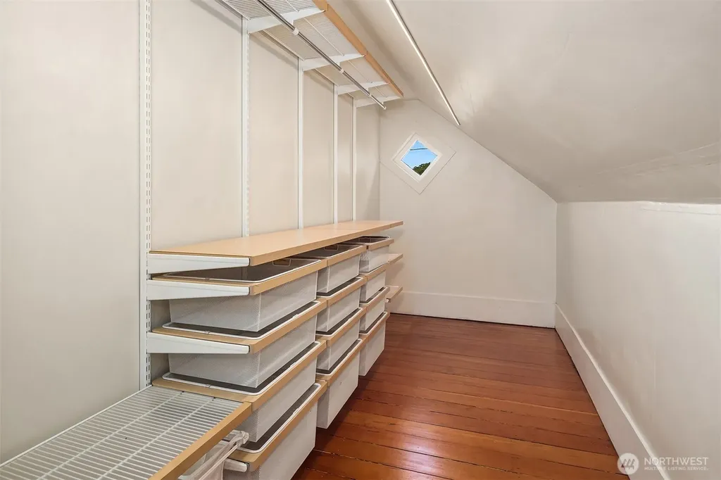 6750 26th Avenue NW Seattle WA 98117
