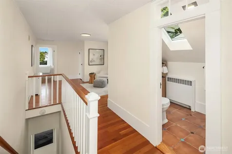 6750 26th Avenue NW Seattle WA 98117