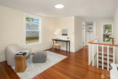 6750 26th Avenue NW Seattle WA 98117