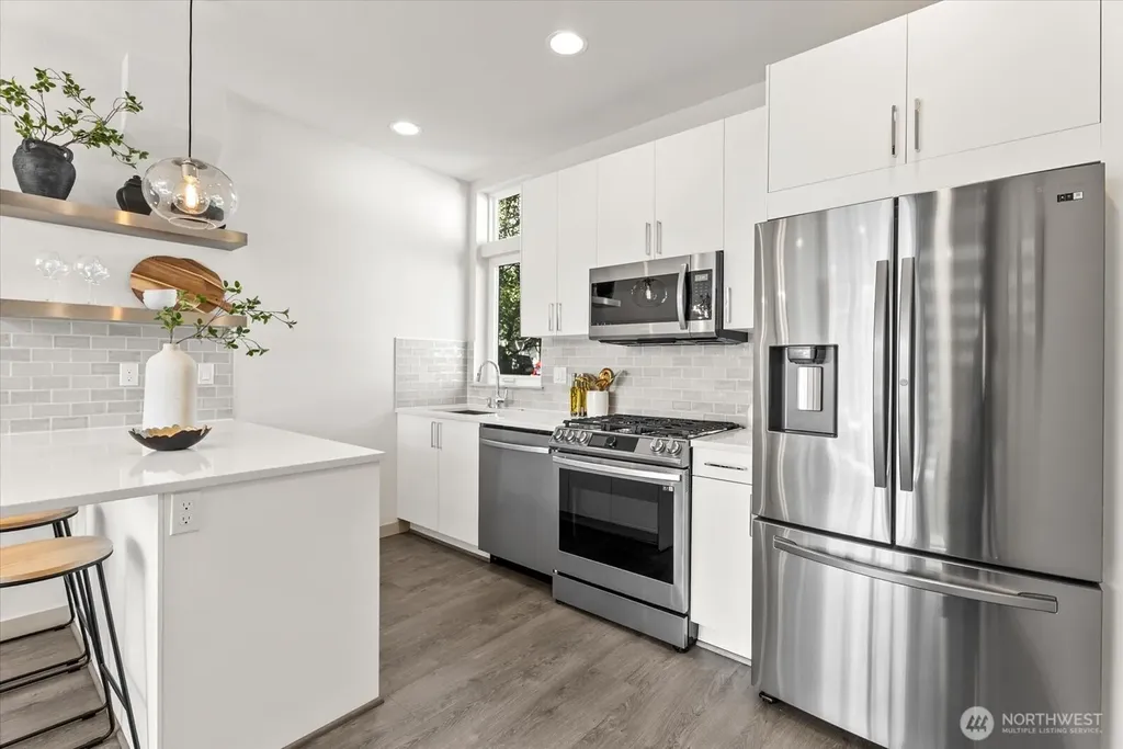 966 N Allen Place Seattle WA 98103