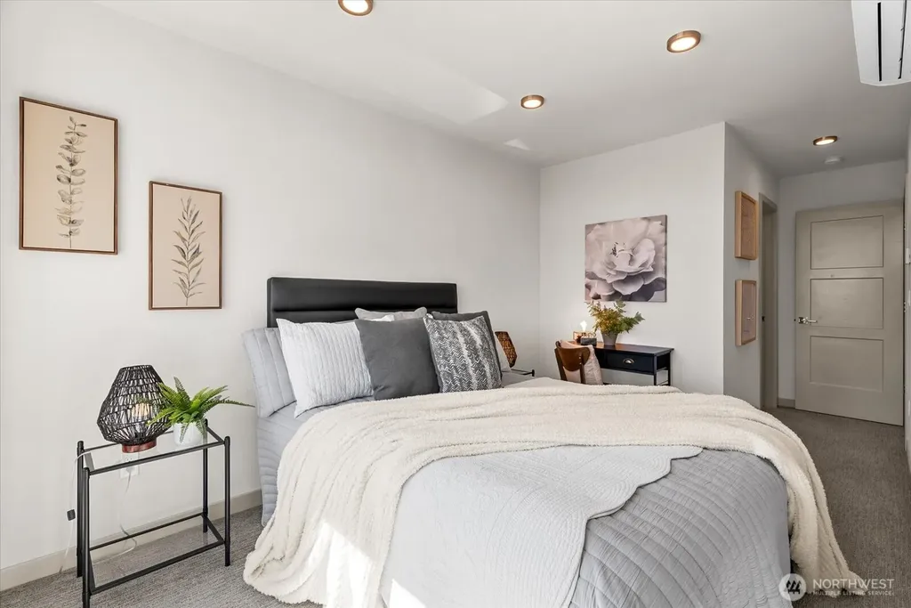 966 N Allen Place Seattle WA 98103