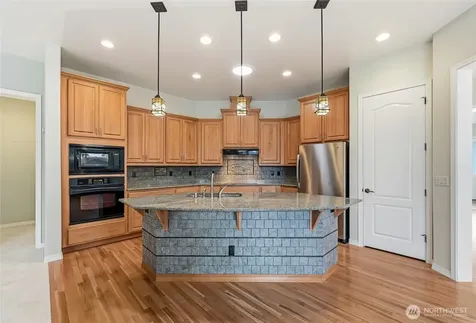 12256 243rd Place NE Redmond WA 98053