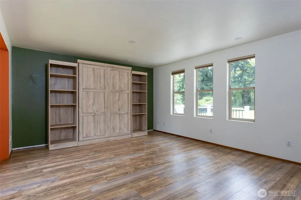 4102 80th Street E Tacoma WA 98443