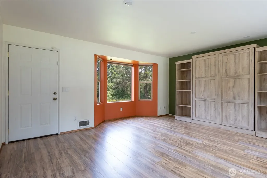 4102 80th Street E Tacoma WA 98443