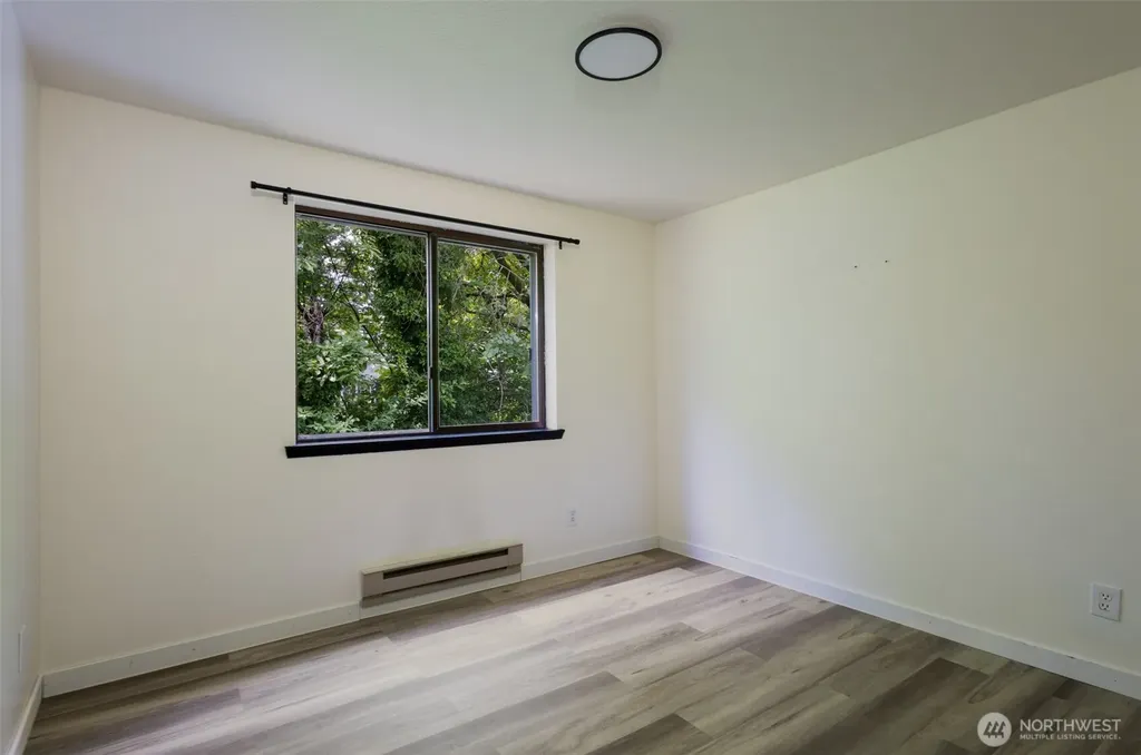 4102 80th Street E Tacoma WA 98443