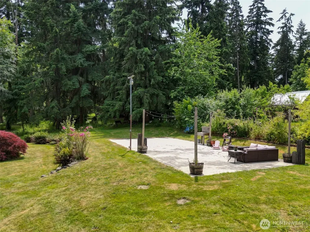 4102 80th Street E Tacoma WA 98443
