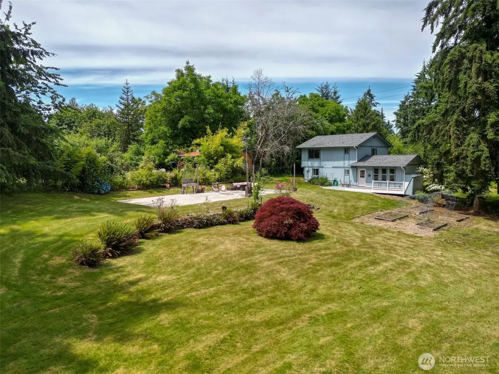 4102 80th Street E Tacoma WA 98443