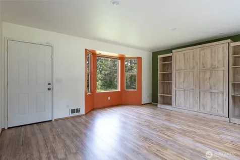 4102 80th Street E Tacoma WA 98443