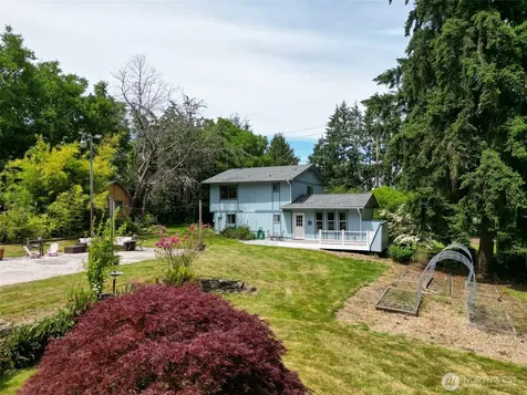 4102 80th Street E Tacoma WA 98443