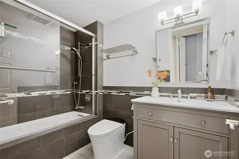 16119 SE 31st Street Bellevue WA 98008