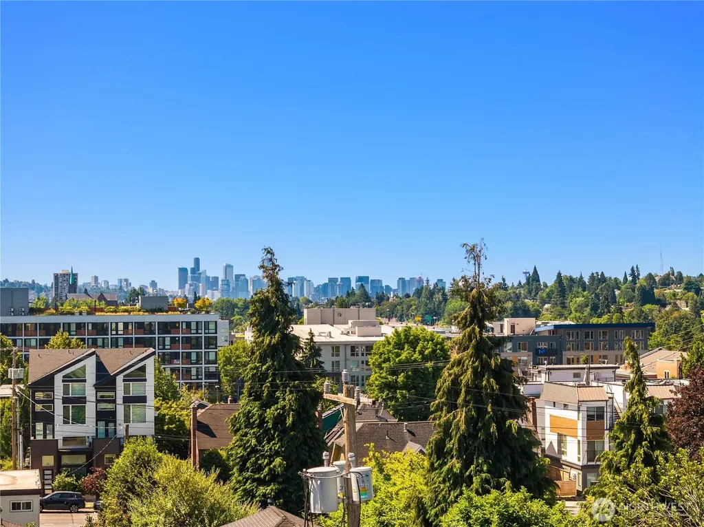 907 NE 72nd Street Seattle WA 98115