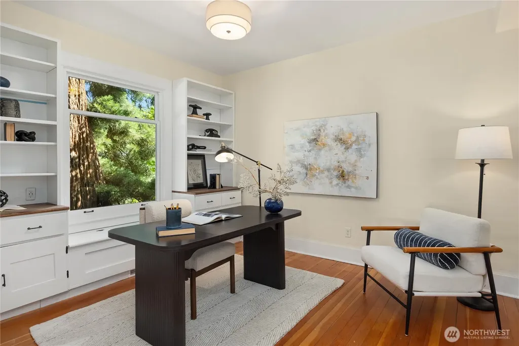 907 NE 72nd Street Seattle WA 98115
